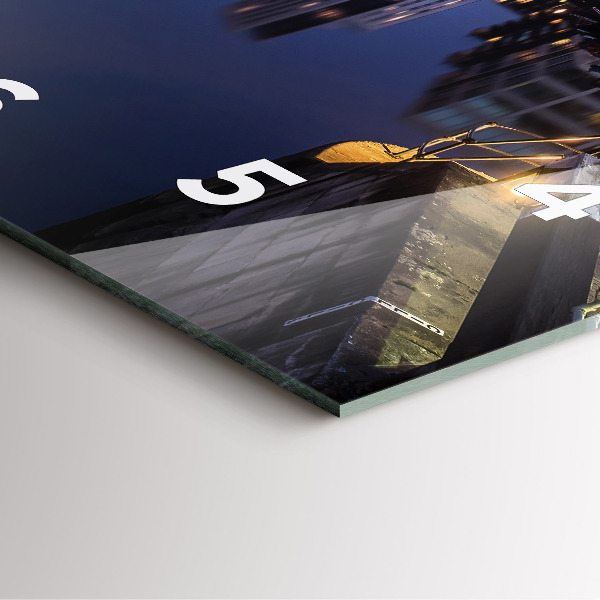 Reloj cuadrado Ciudad iluminada de noche