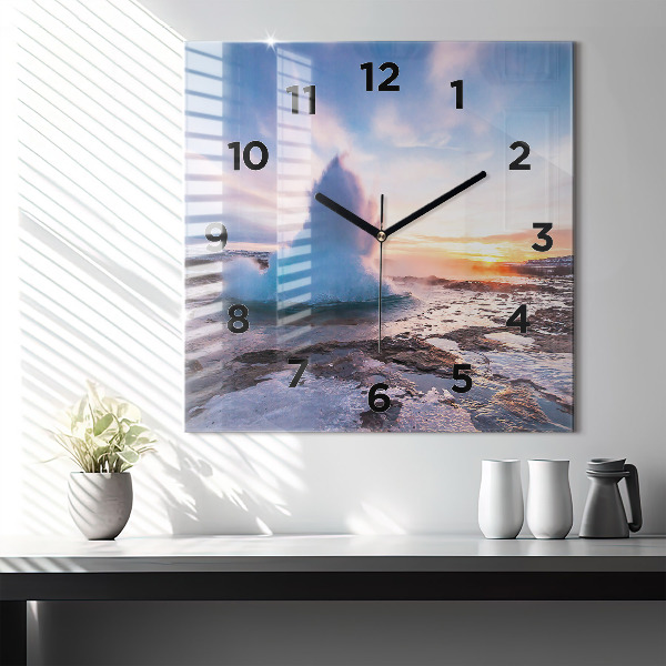 Reloj cuadrado Géiser en la isla de Islandia