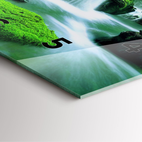 Reloj de pared cuadrado Cascada entre musgo