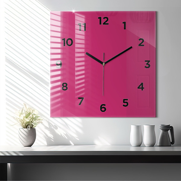 Reloj de pared cuadrado El color rosa fuerte