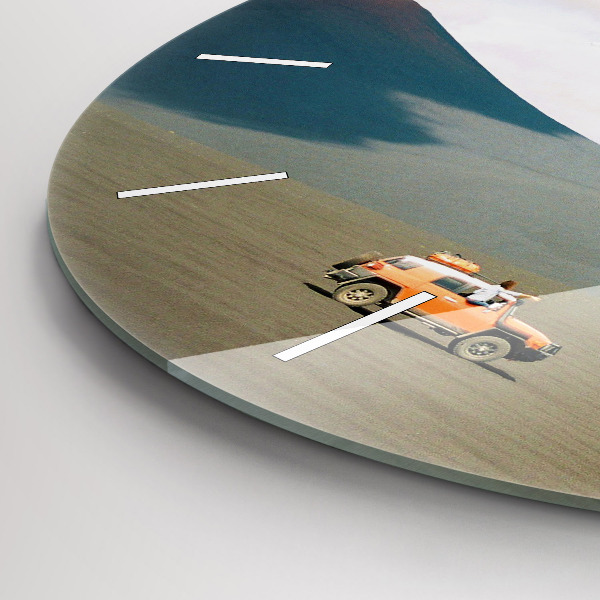 Reloj de cristal redondo Vehículo en el desierto de Kamchatka