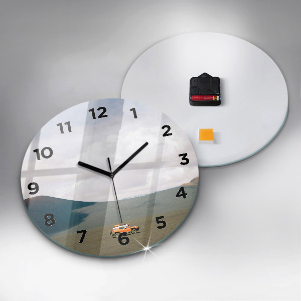 Reloj de cristal redondo Vehículo en el desierto de Kamchatka