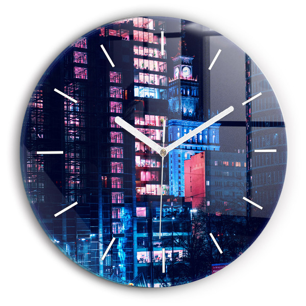 Reloj redondo pared Varsovia de noche