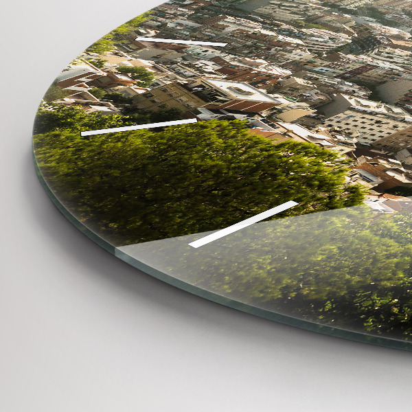 Reloj de pared redondo Vista de Montjuic en Barcelona