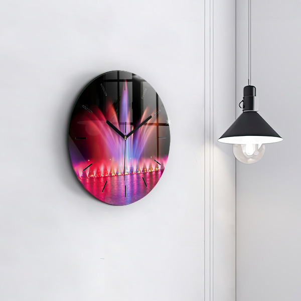 Reloj redondo pared Fuente de Wrocław por la noche