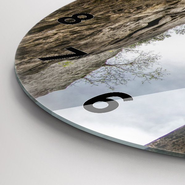 Reloj de pared redondo Ciudad del rock en la República Checa