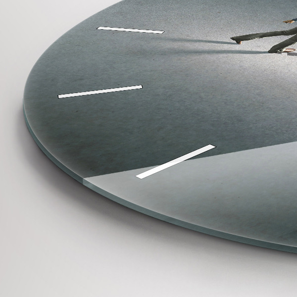 Reloj de pared redondo Vagabundo en la oscuridad